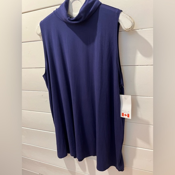 💙Sleeveless Cowl Neck Top – Studio (Size 3X, NWT) - Picture 7 of 8